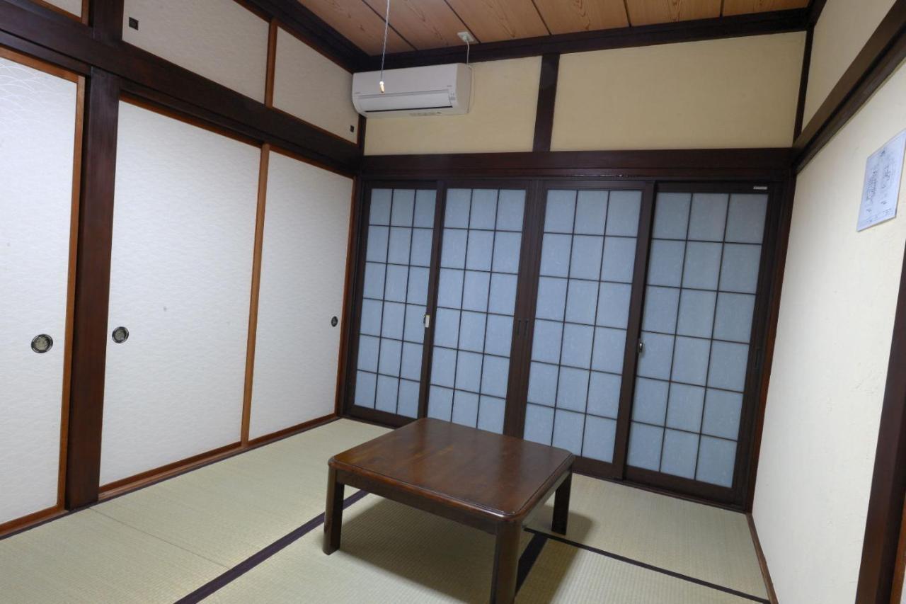 Guesthouse Iwase Toyama Station Esterno foto