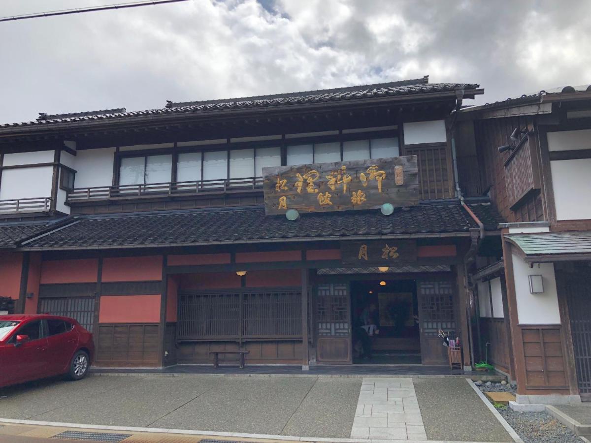 Guesthouse Iwase Toyama Station Esterno foto
